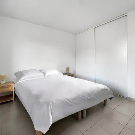 Apartment Balcon & Parking A 100m De La
